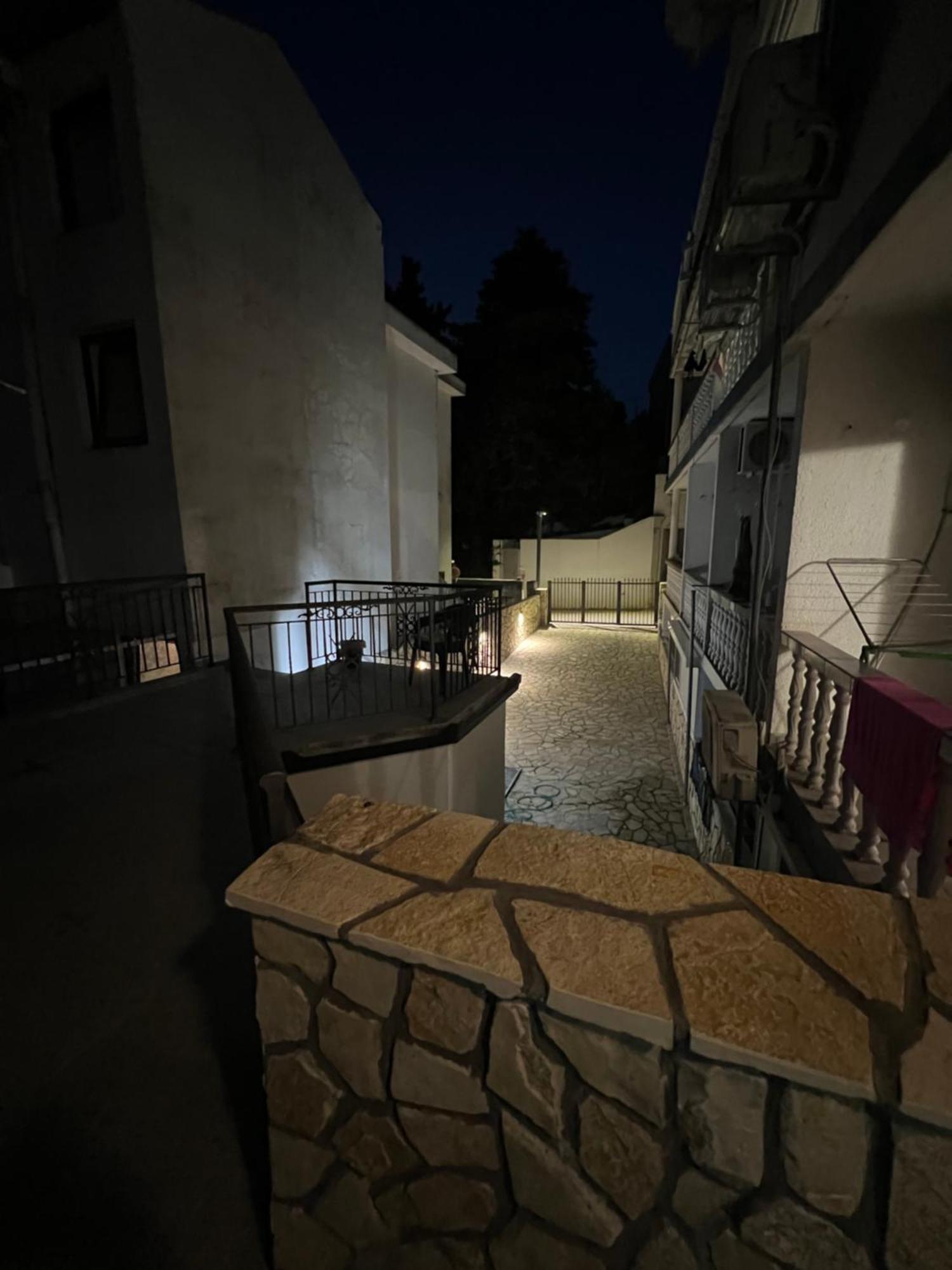 Apartment Aparments - Mugosa Budva