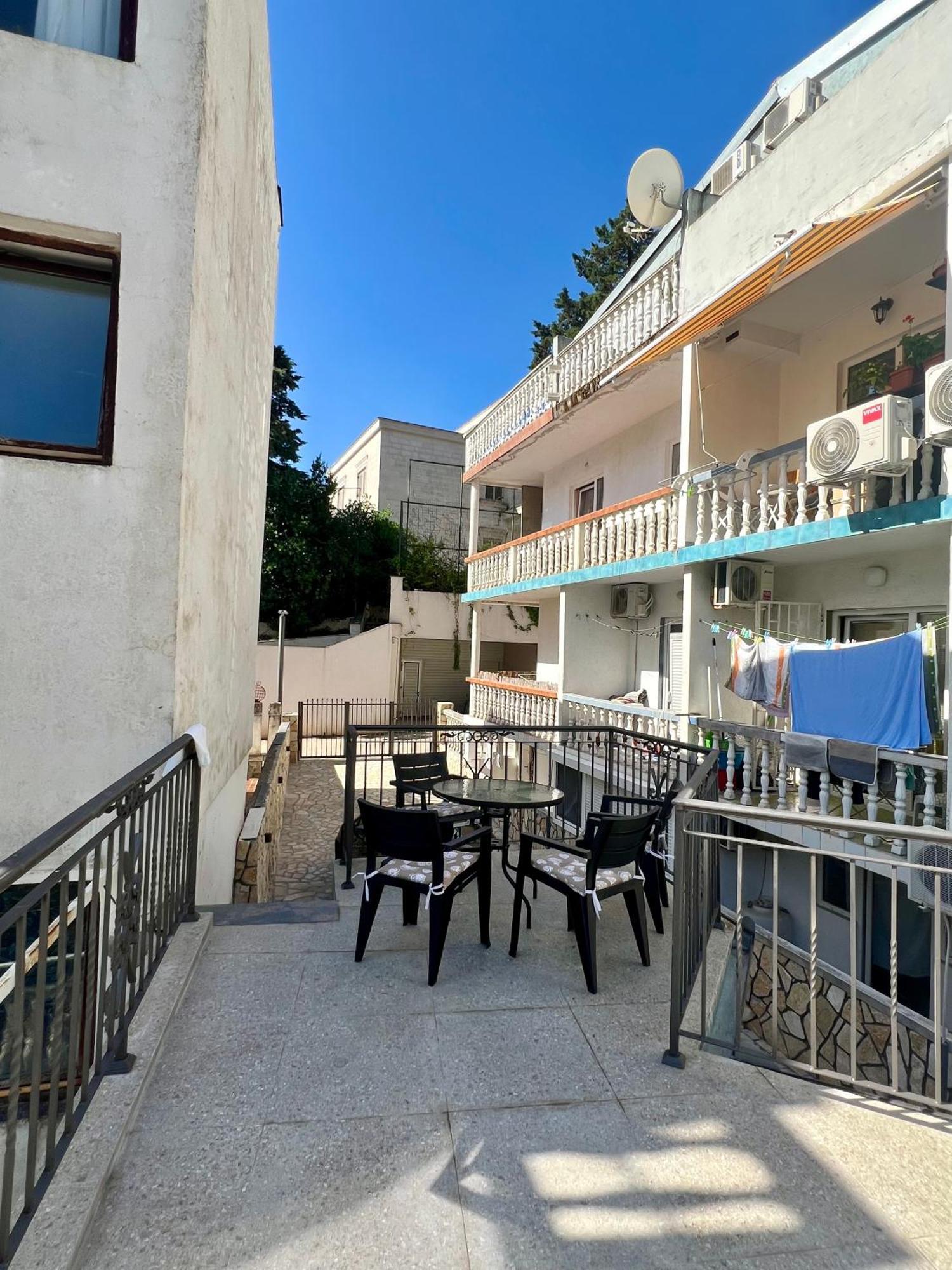 Aparments - Mugosa Apartman *